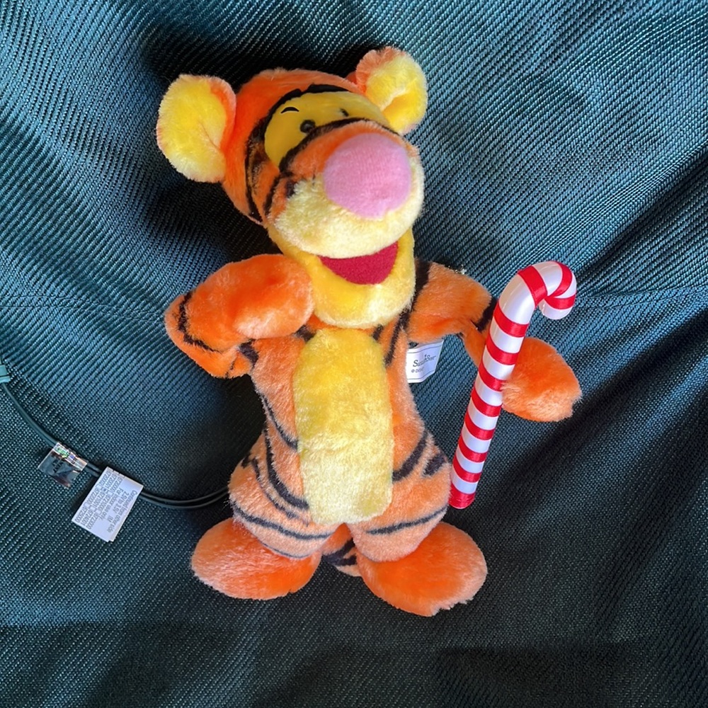 Santa’s Best Disney Tigger animated ornament